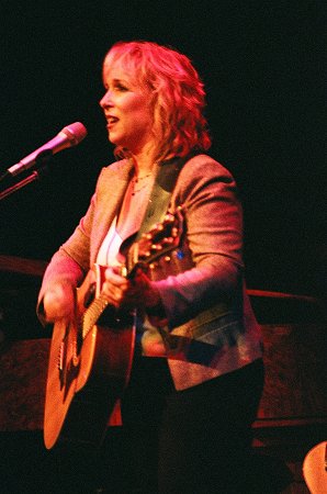 Gretchen Peters