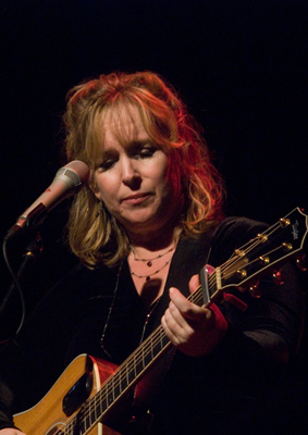 Gretchen Peters