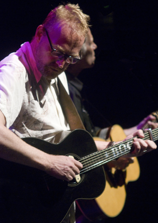 Brooks Williams  and Boo Hewerdine 